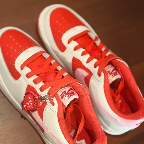 Nike VALENTINES 2025 - Picture 3 of 3